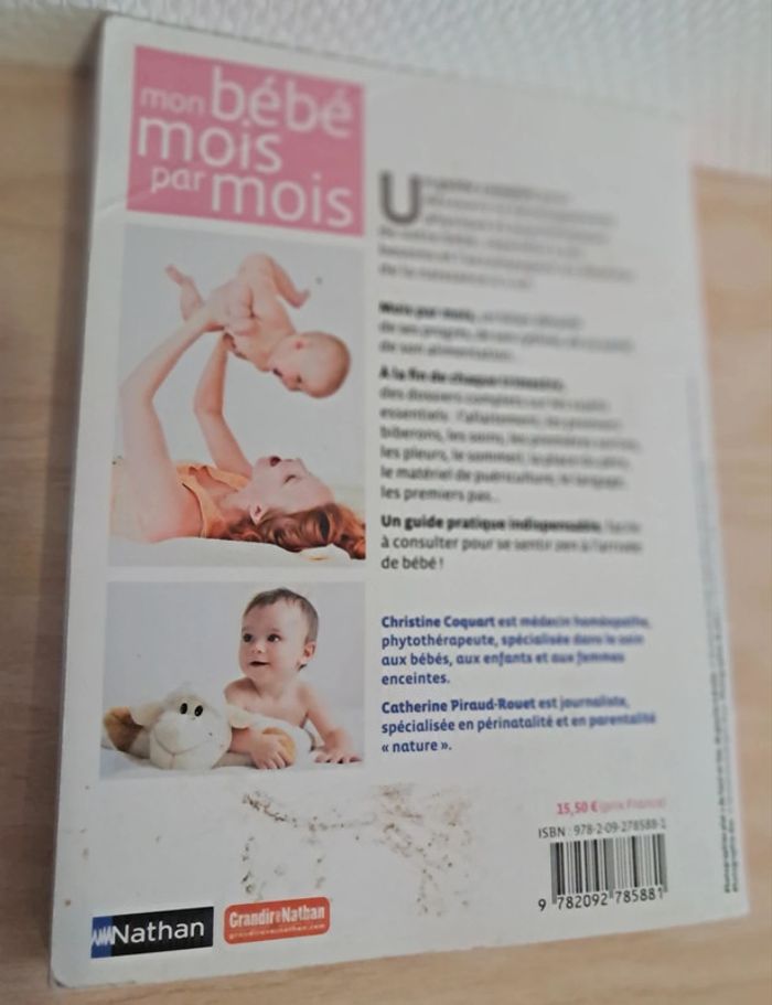 Mon bébé mois par mois 0-1 an. - photo numéro 3