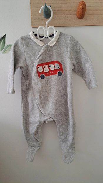 Pyjama 1 pièces ouverture sur le devant