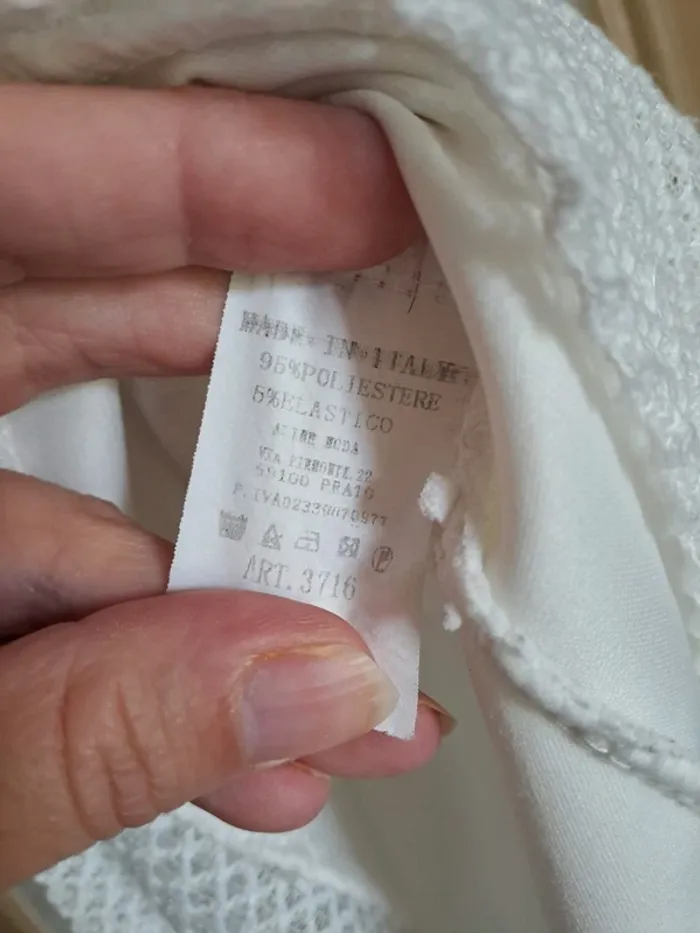 Superbe robe femme Tu taille 38/40 blanche et dentelle noire tbe comme neuve - photo numéro 4