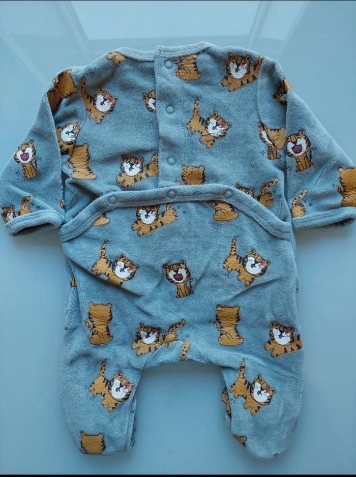 Grenouillere 1 mois - photo numéro 2