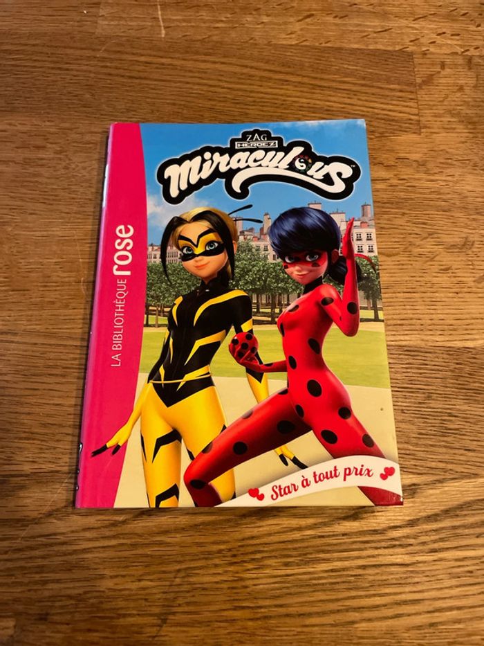 Livre La bibliothèque Rose Miraculous Star à tout prix Numéro 40