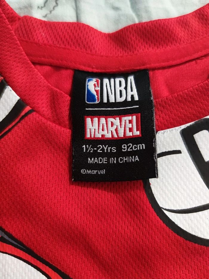 T-shirt officiel NBA Spiderman T.18-24 mois - photo numéro 2