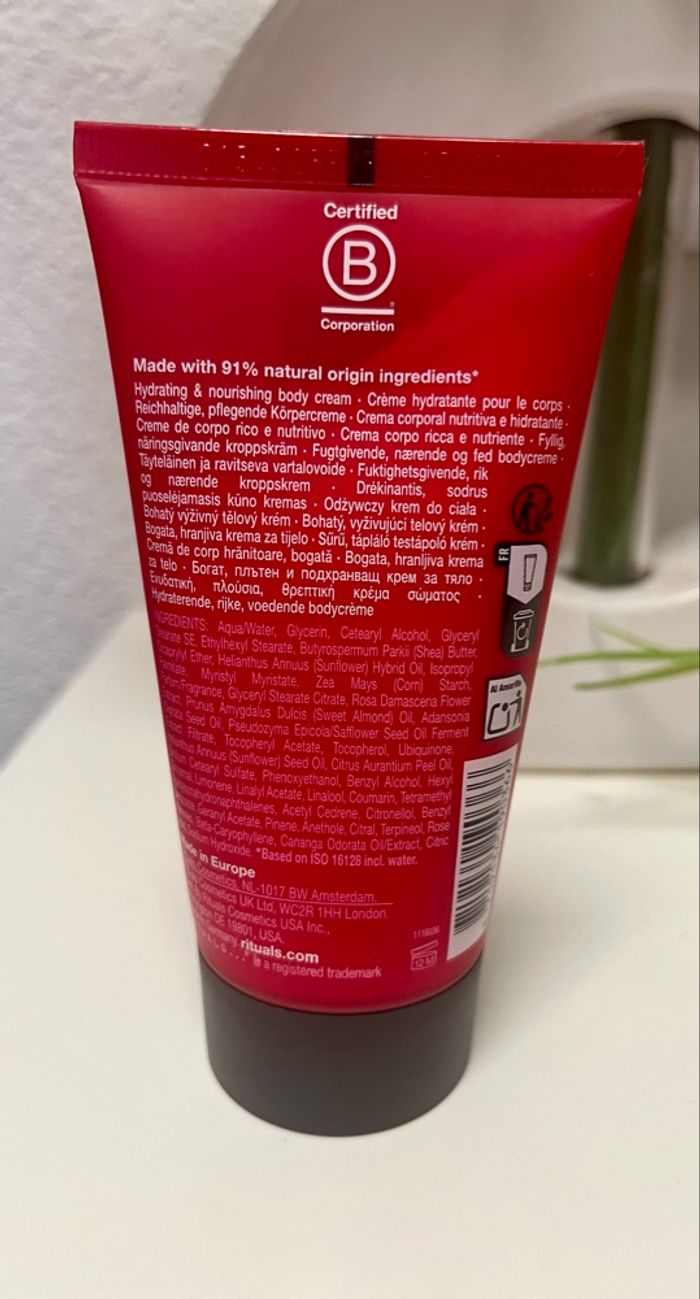 Crème fouettée pour le corps rituals - photo numéro 2