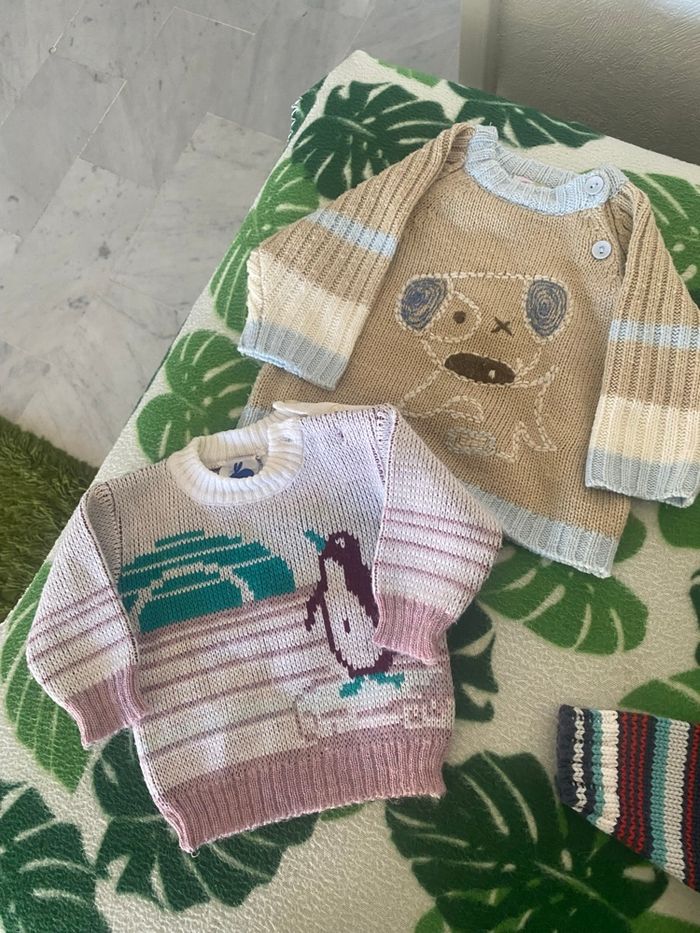 2 pull et 1 veste avec capuche 3/6 mois TBE - photo numéro 3