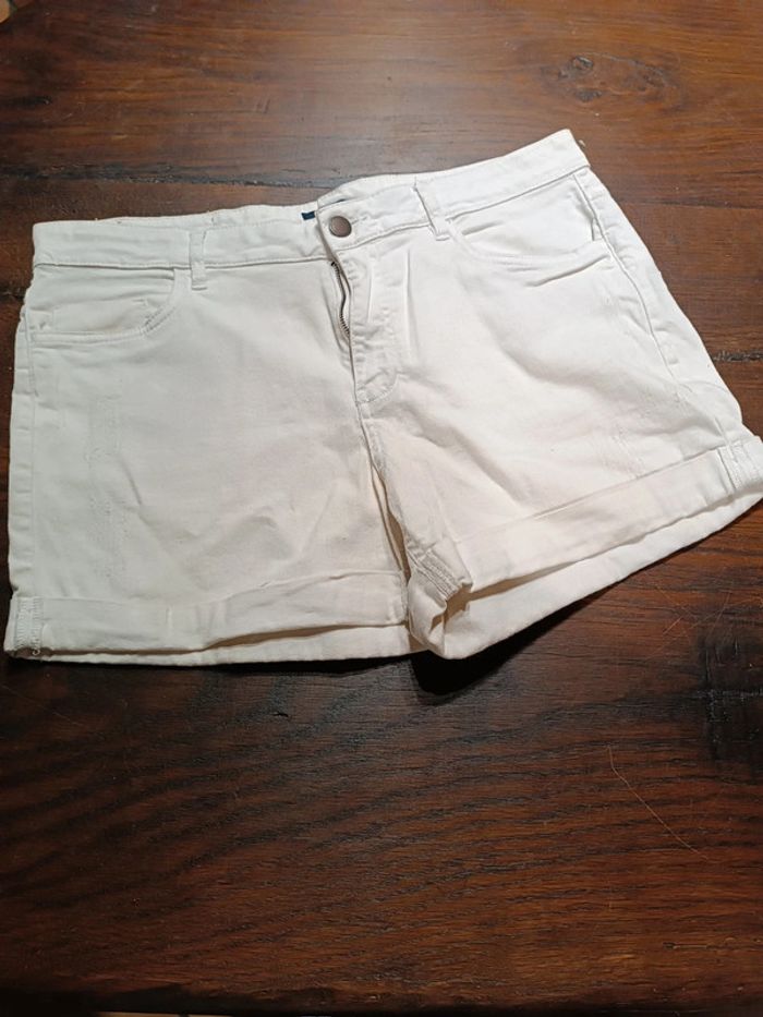 Short jean blanc