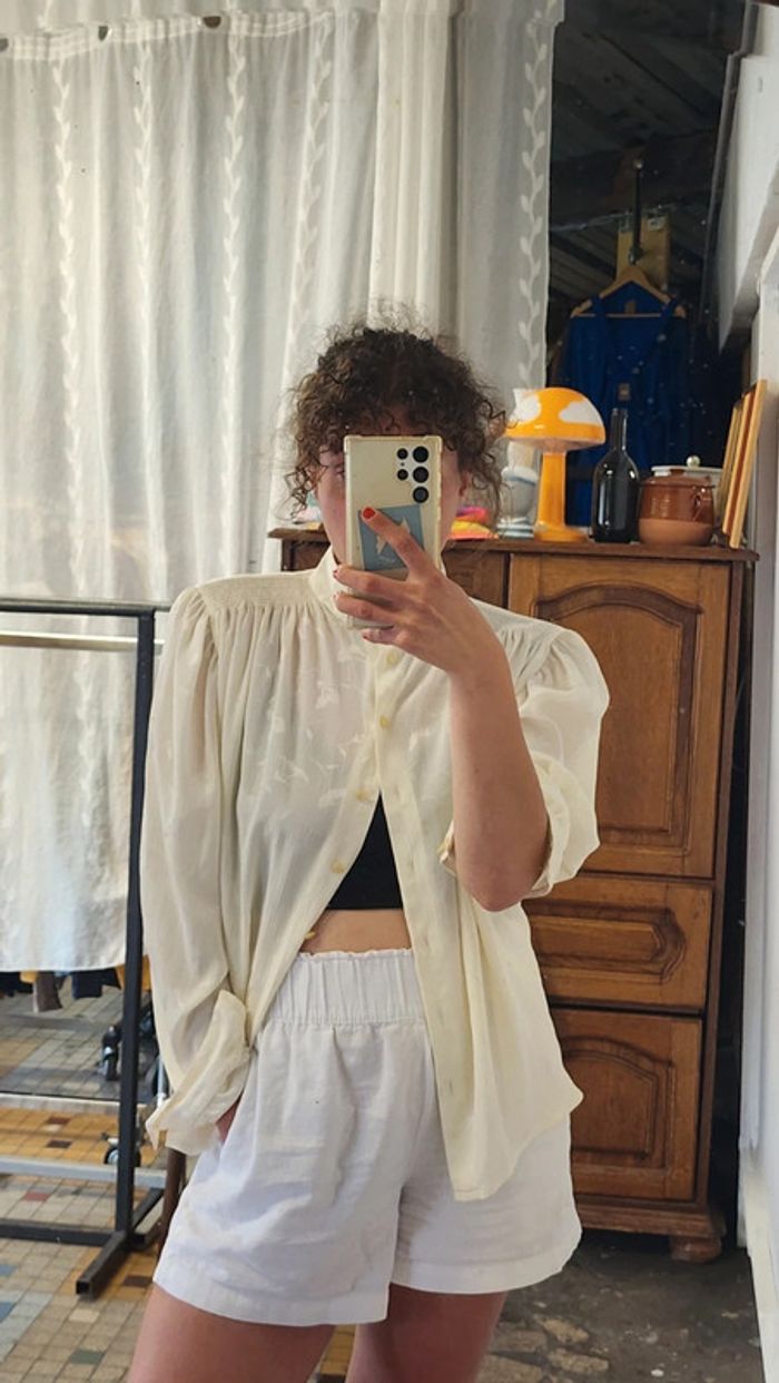 Superbe blouse fluide satinée vintage made in France - photo numéro 2