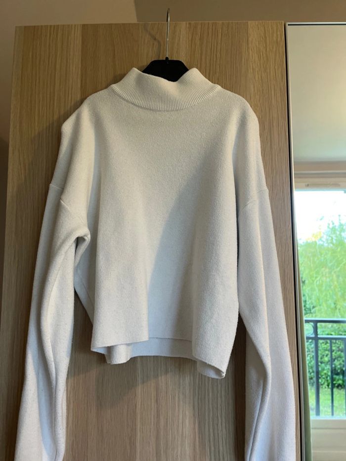 Pull blanc col roulé