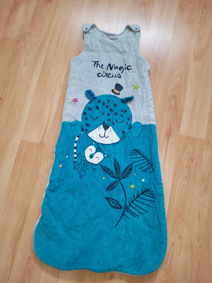 Gigoteuse turbulette petit beguin magic circus 24 36 mois
