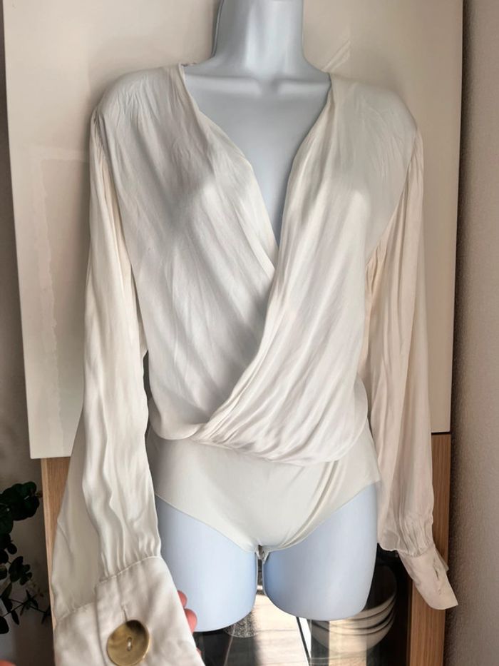 Body cache cœur Zara taille m - photo numéro 2