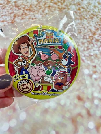 Badge collector Disney Tokyo Disneyland Toy Story mania