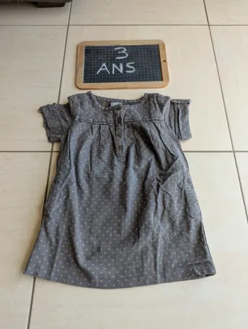 Robe Cyrillus 3 ans