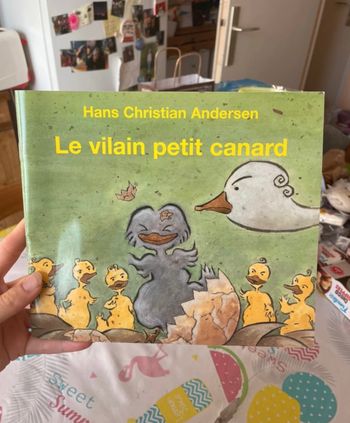 Livre le vilain petit canard.