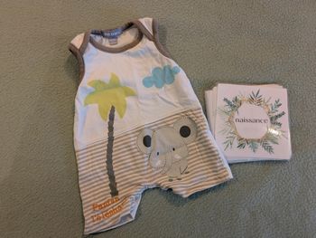 Barboteuse blanche et taupe naissance