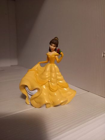 Figurine belle