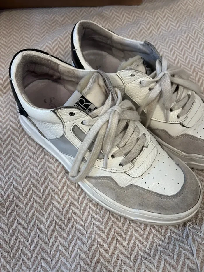 Basket Semerdjian taille 38 blanc et noir