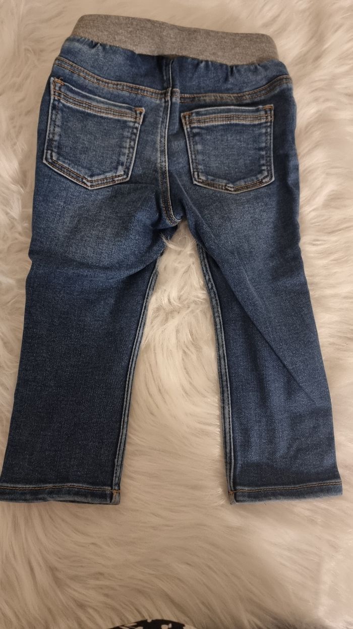 NEUFS 💙💙ENSEMBLE teeshirt ml et jeans 18 mois (86cm) garçon💙💙💙💙 - photo numéro 4