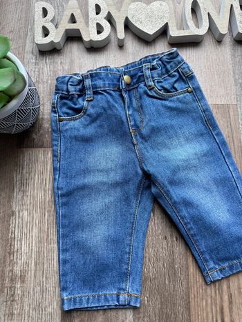 - Jeans Tissaia    - 6 mois - Très bon état