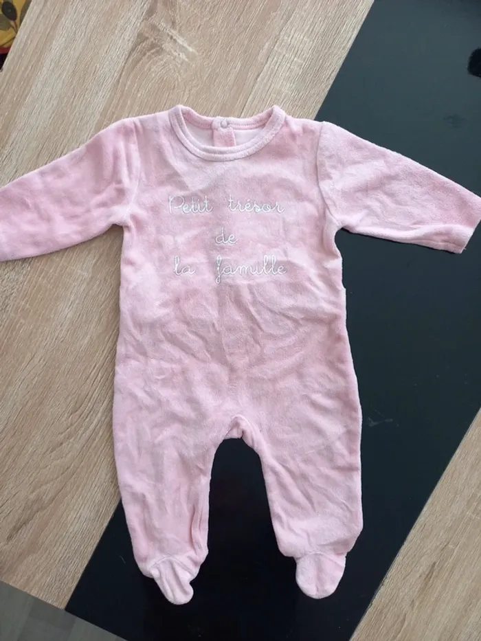 Lot de pyjamas bébé 3 mois fille - photo numéro 6