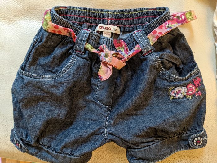 lot de 4 vêtements short jean Kenzo et 3 tee-shirts bébé fille 24 mois 86 cm - photo numéro 2
