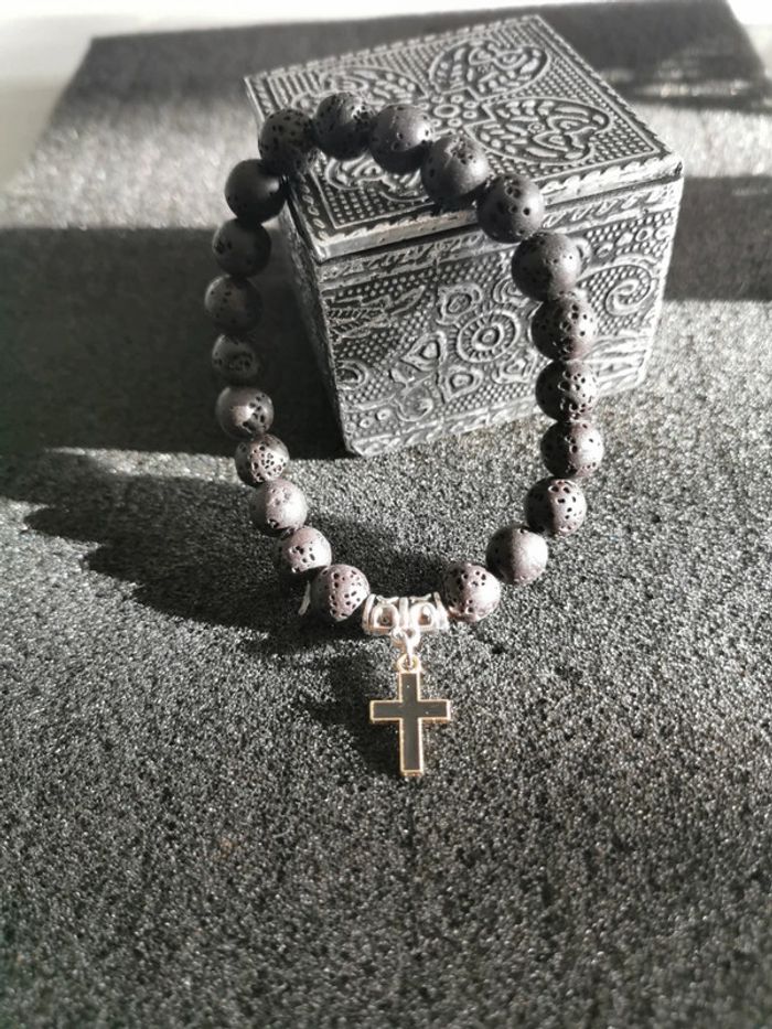 Bracelet pierre naturelle de lave croix 8mm - photo numéro 2