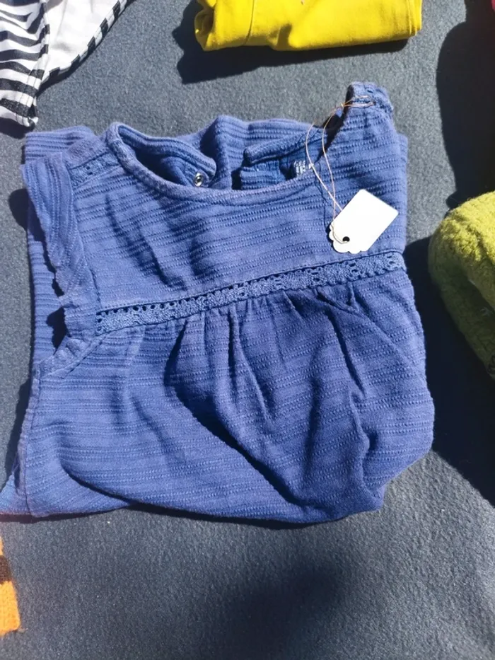 Lot de vêtements 23/24 mois - photo numéro 5