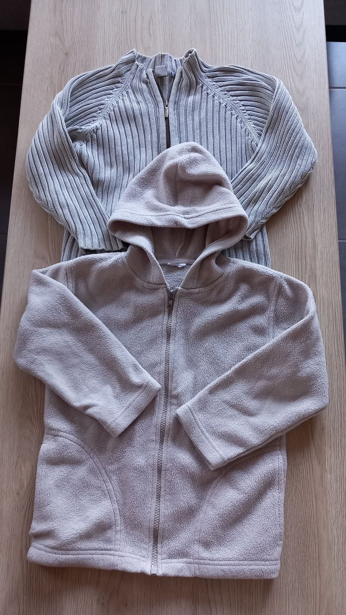 Lot 2 gilets 5 ans