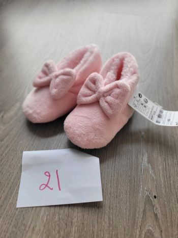 Chausson neuf taille 21