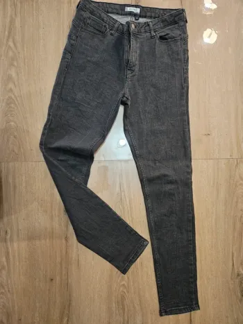Jean gris foncé Kiabi 40