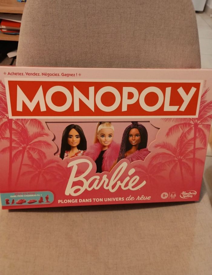Jeux de société barbie Monopoly neuf jamais ouvert