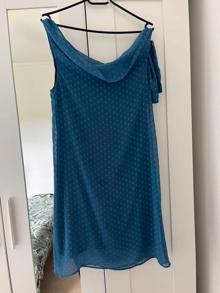 Robe courte bleu - photo numéro 2