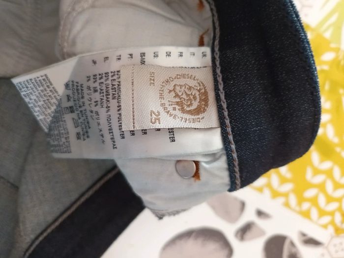 Jeans Diesel taille W 25 - L 30 - photo numéro 8