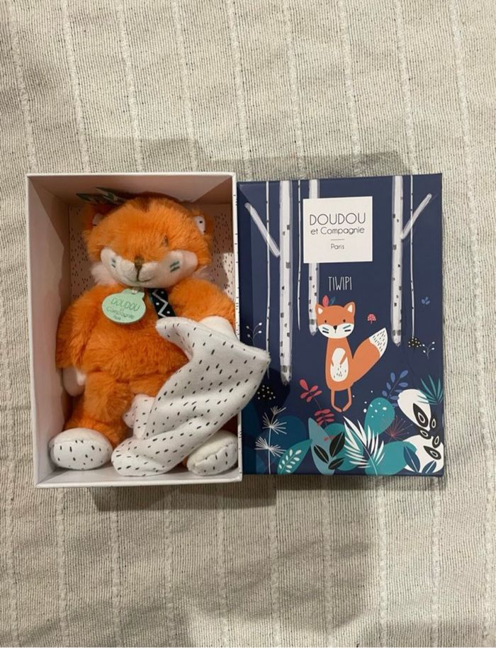 Peluche renard avec  doudou tiwipi 21cm neuf