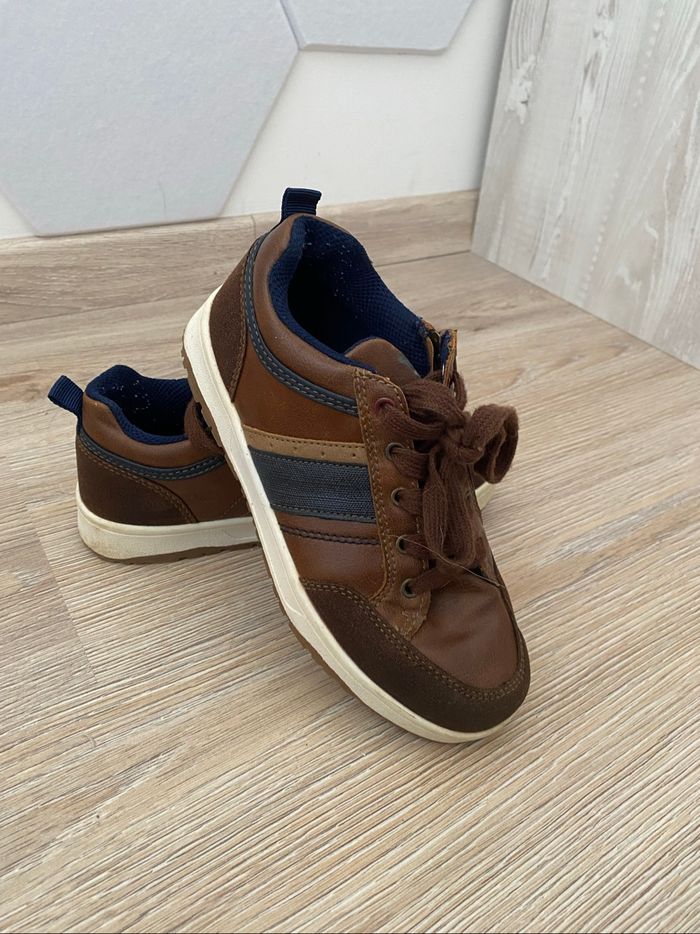 Chaussures taille 32 wheeling