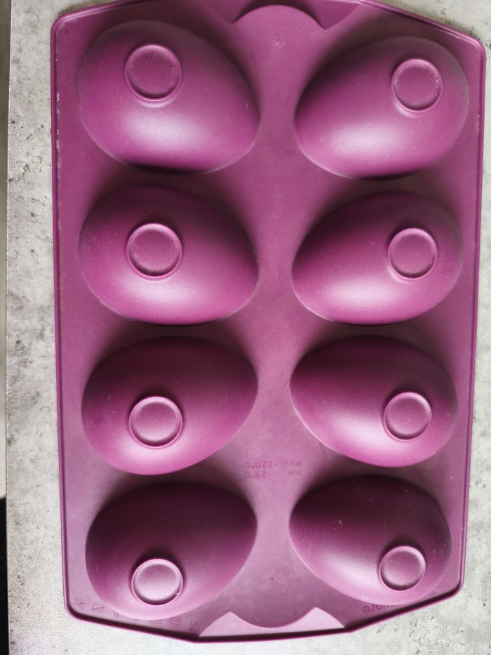 Moule silicone tupperware forme 1/2 oeuf - photo numéro 2