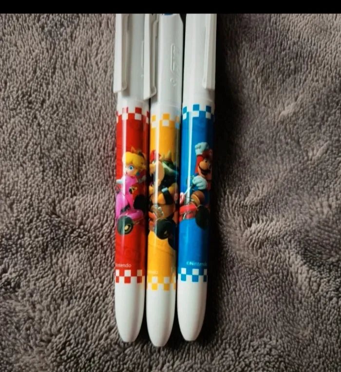 Stylos bic 4 couleurs Mario Kart - photo numéro 2