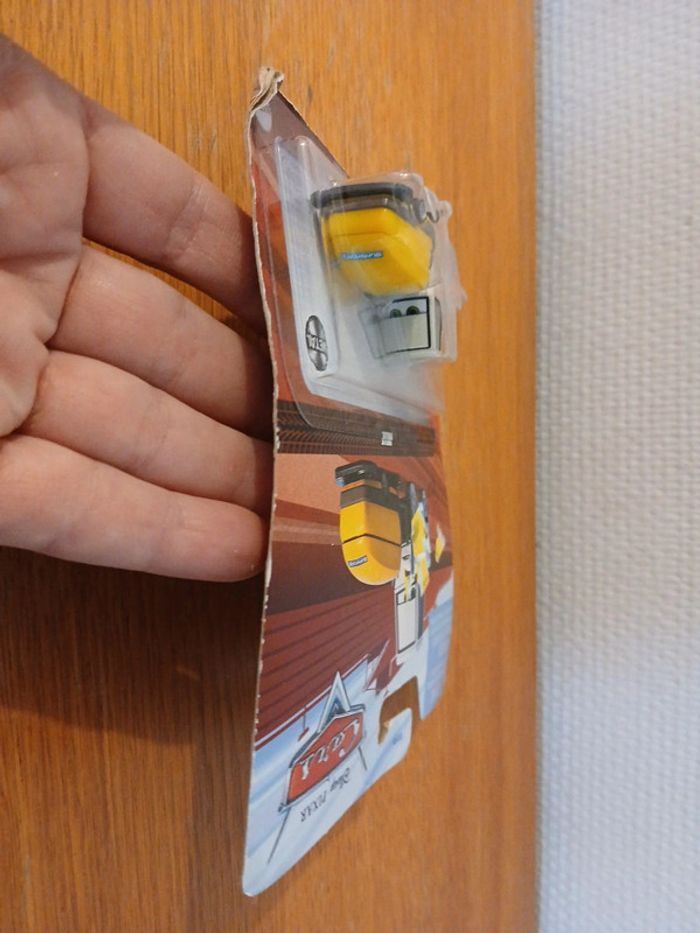 Disney pixar cars Millie - photo numéro 4