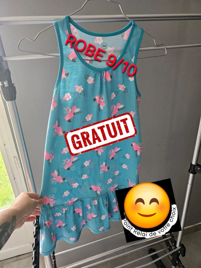 Robe bretelles rose fille 9 /10 ans