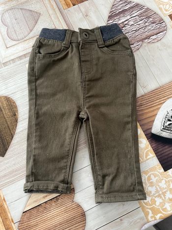 Pantalon kaki 6 mois