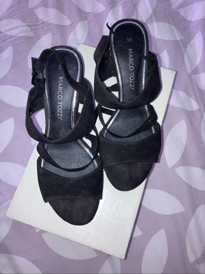Sandales à talons femme ou fillette. - photo numéro 4
