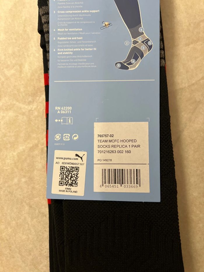 Short de foot Puma, équipe Manchester City avec chaussettes taille 13/14 ans authentique neuf - photo numéro 13