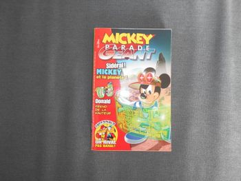 Livre: Mickey Parade Géant n°326