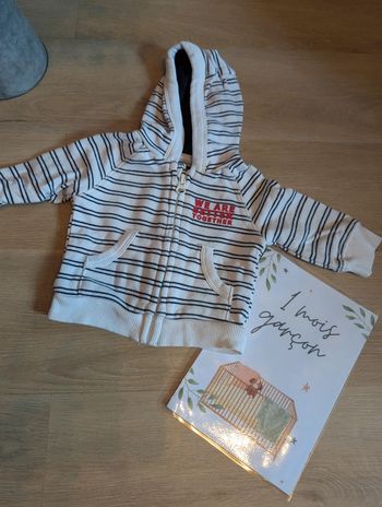 Gilet Kiabi 1 mois rayé