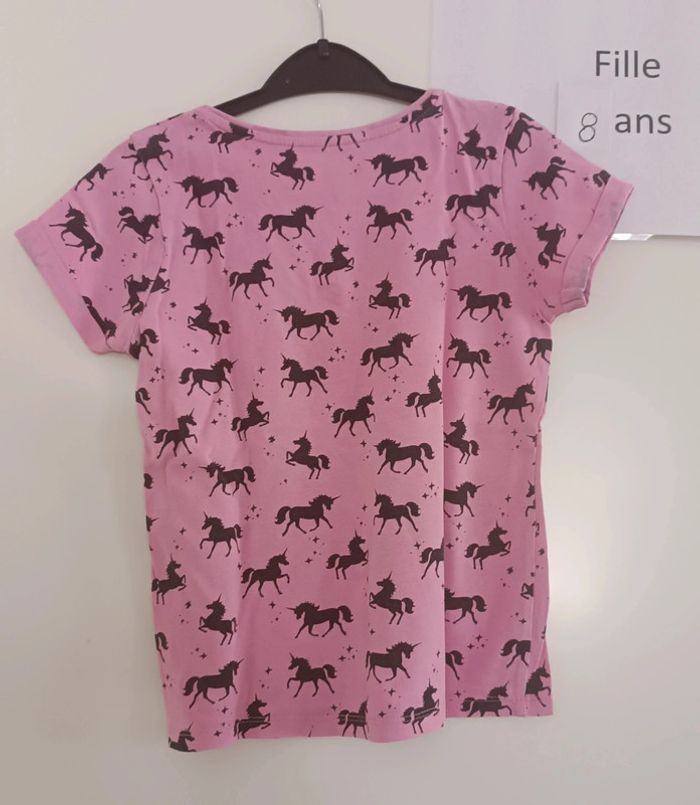 T-shirt mc licorne Primark 7/8 ans - photo numéro 2
