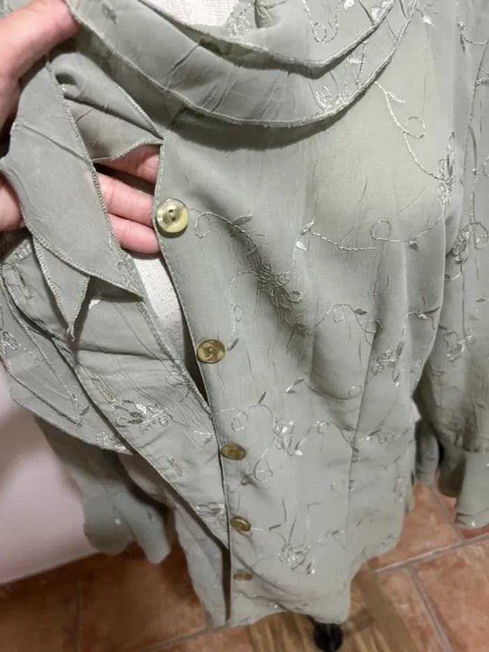 Blouse verte - photo numéro 4