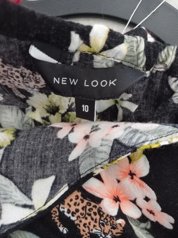 Robe noire fleurs fines bretelles imprimé fantaisie New look - photo numéro 4
