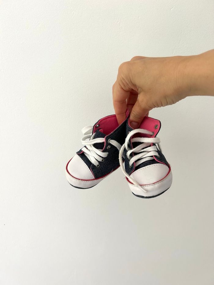 Lot chaussures bébé fille taille 3/6mois - photo numéro 8