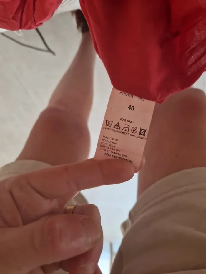 Tres belle robe 100 %lin one step avec doublure taille 40 très bon etat - photo numéro 14