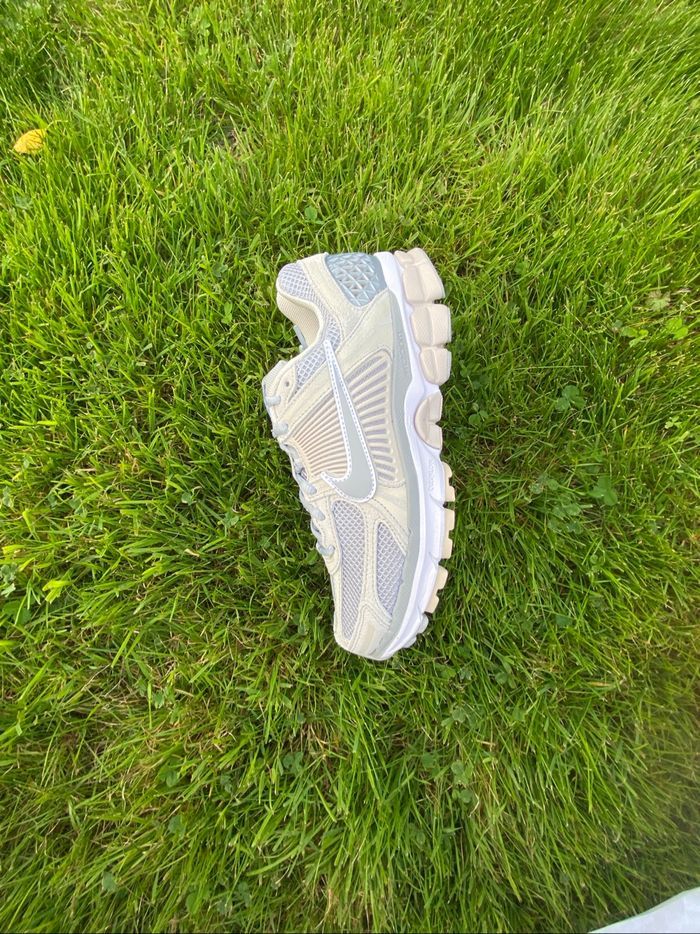 Nike  zoom Vomero 5 - photo numéro 7