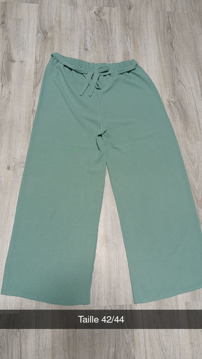 Lot vêtements femme 44/46 - photo numéro 2