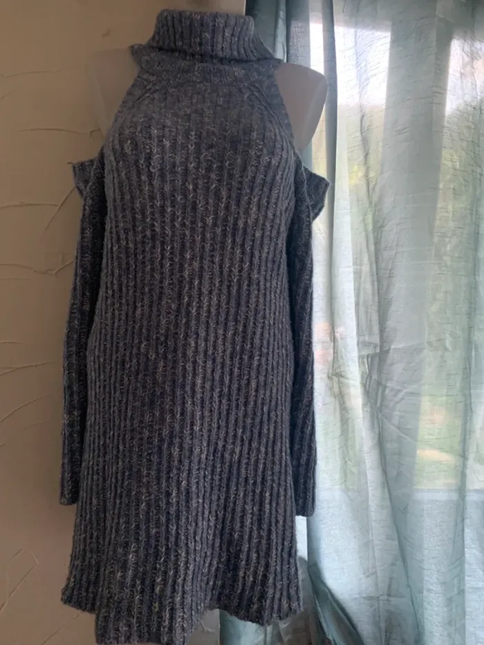 Robe SHEIN bleu ciel col roulé taille L épaule dénudé - photo numéro 2